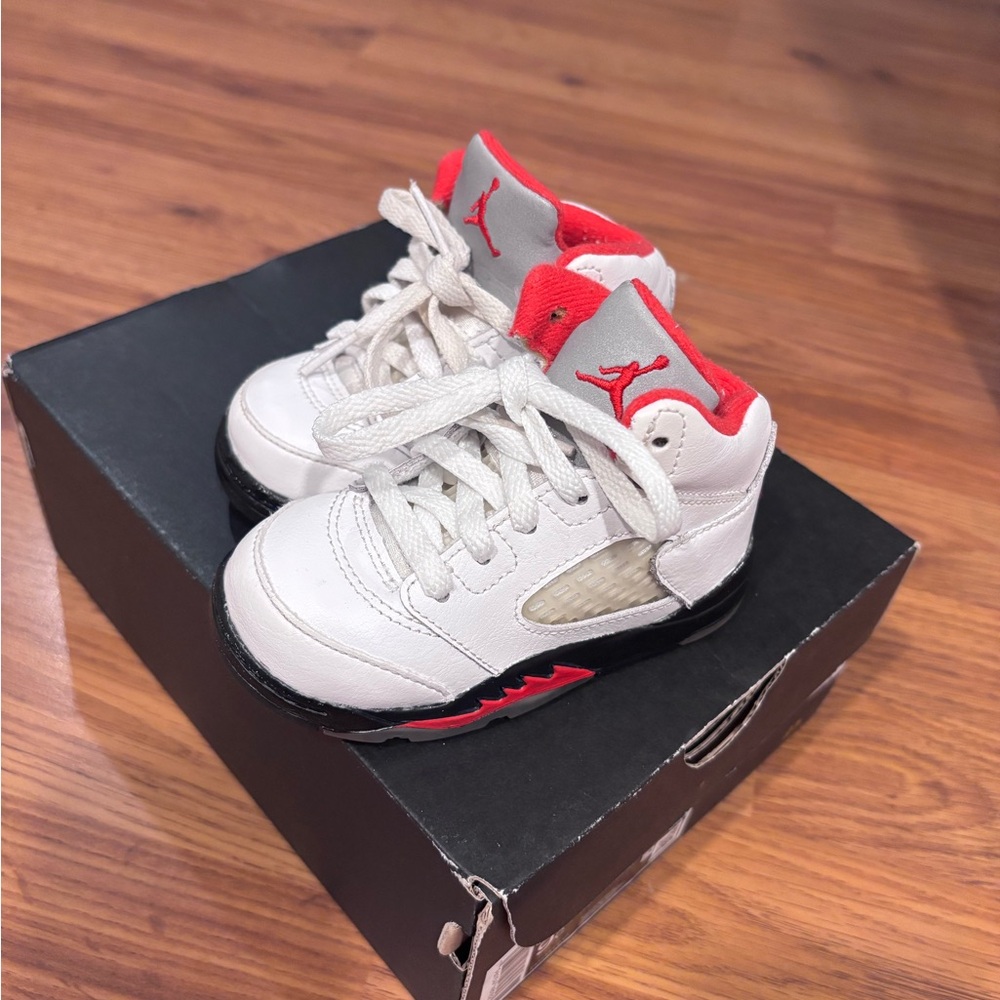 Baby Jordan Fire Red 5’s
